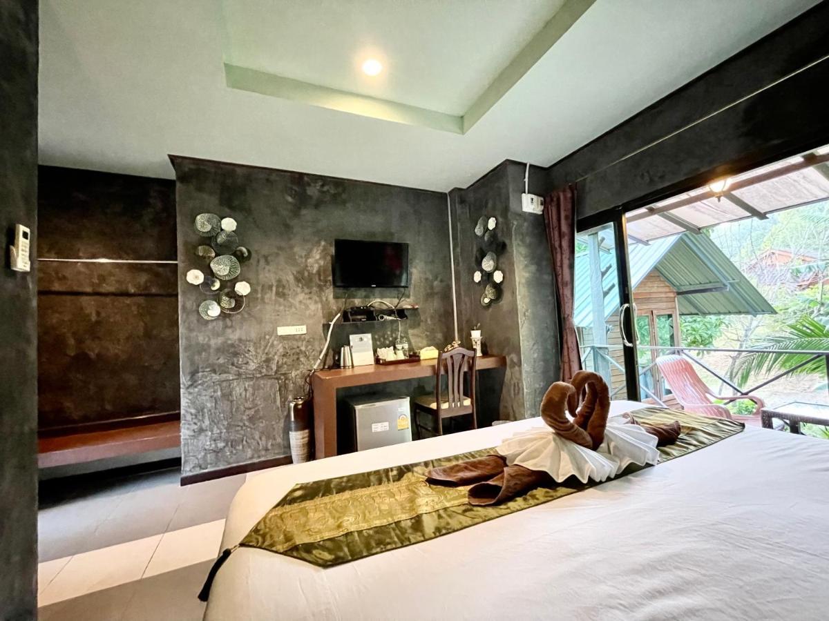 Khao Sok Green Valley Resort - Sha Certified Khao Sok National Park Exterior photo
