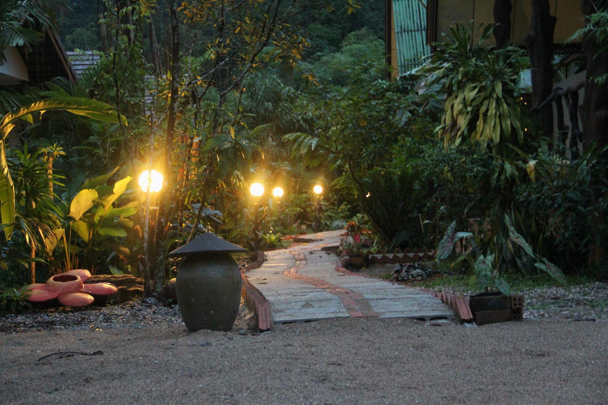 Khao Sok Green Valley Resort - Sha Certified Khao Sok National Park Exterior photo